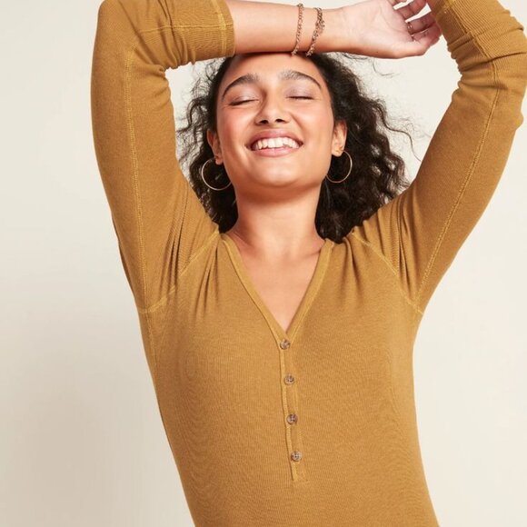 NWOT Old Navy Yellow Mustard Slim-Fit Rib-Knit Long-Sleeve Henley Tee - Picture 1 of 9